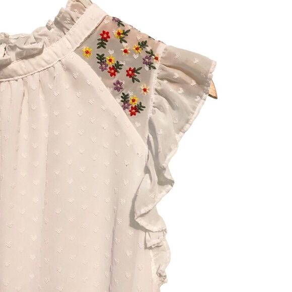 Savanna Janes Planting Ideas Swiss Dot Blouse in Ivory Size Medium - Picture 6 of 10